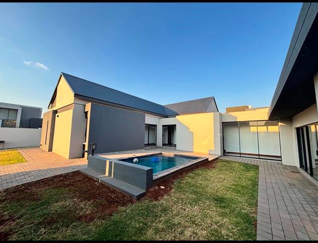 4 BEDROOM HOUSE FOR SALE IN MIDSTREAM MEADOWS